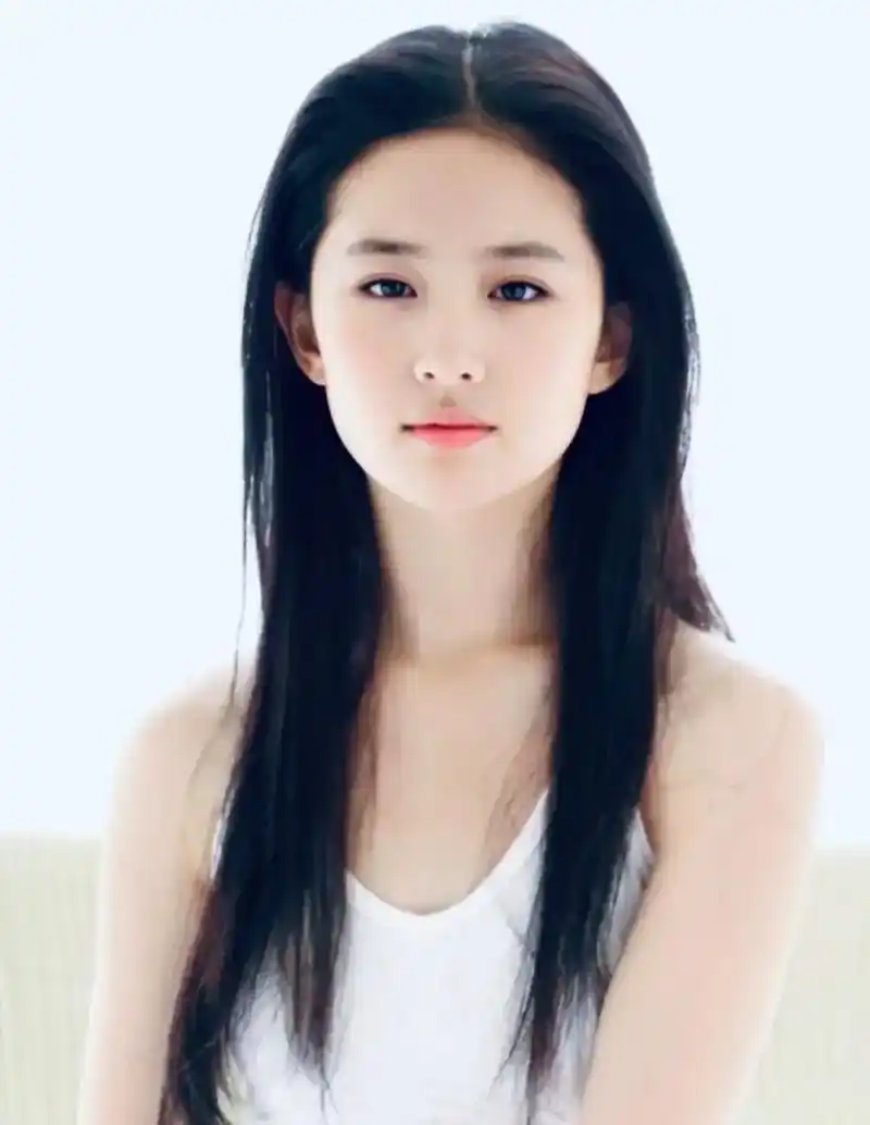 素颜也很美#素颜天花板 #刘亦菲 - 抖音