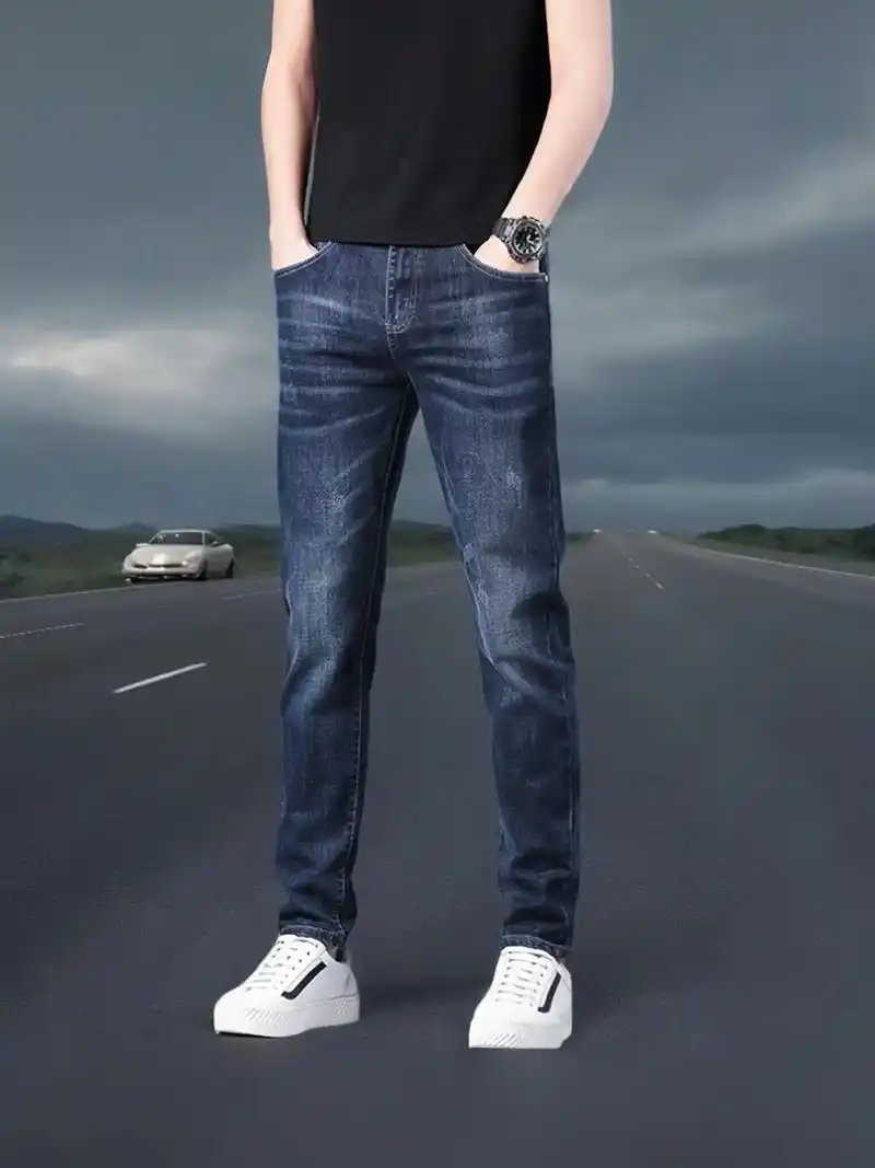 男士夏季薄款直筒牛仔裤