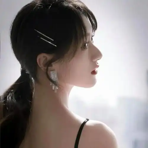 关晓彤头像图片大全集合(关晓彤惊艳写真照高清头像)-天晟网