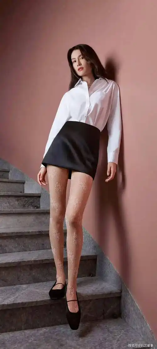 超模何穗,世界级尤物_身材_生活习惯_饮食