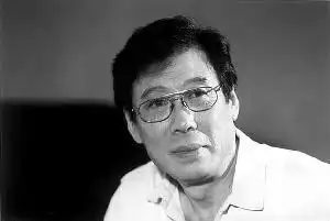 焦晃汽车城里找回年轻