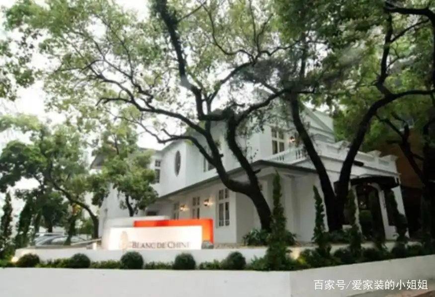 晒晒张信哲的豪宅,装修得太简单了,完全不像是明星住的家