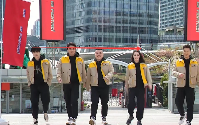 热巴168,岳云鹏170,张艺兴175,当三人站一排,奇妙!