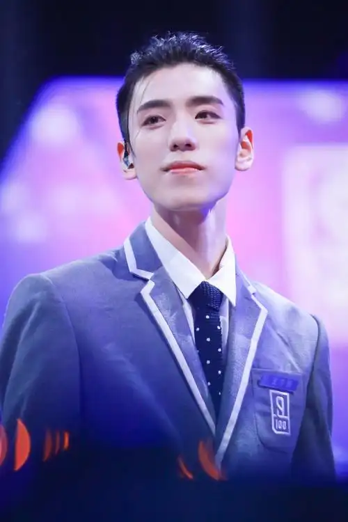 王子异图片 王子异帅气图片