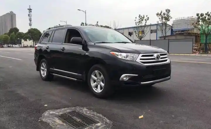 丰田 汉兰达 2.7 紫金版5座 黑色 手自一体