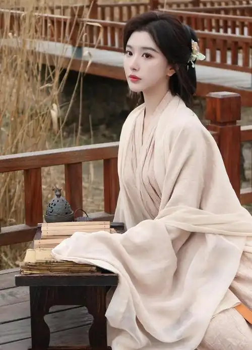 孔雪儿古风清冷感写真,纯然灵动,楚楚动人!_高清图集_新浪网