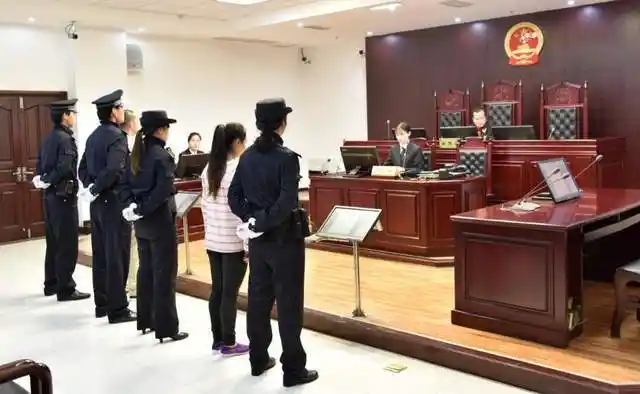 我们在谴责燕志云丧心病狂的恶魔行径时,也应反思事件中存在的一些