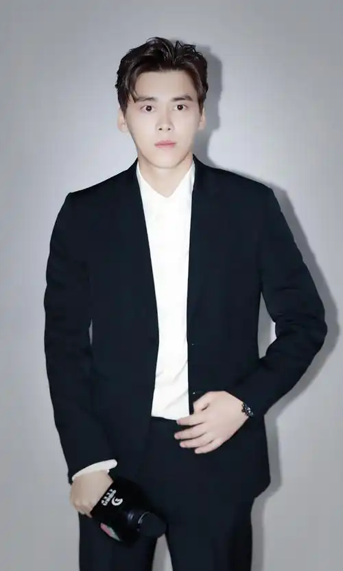 李易峰这个大帅哥 今天又帅到我了