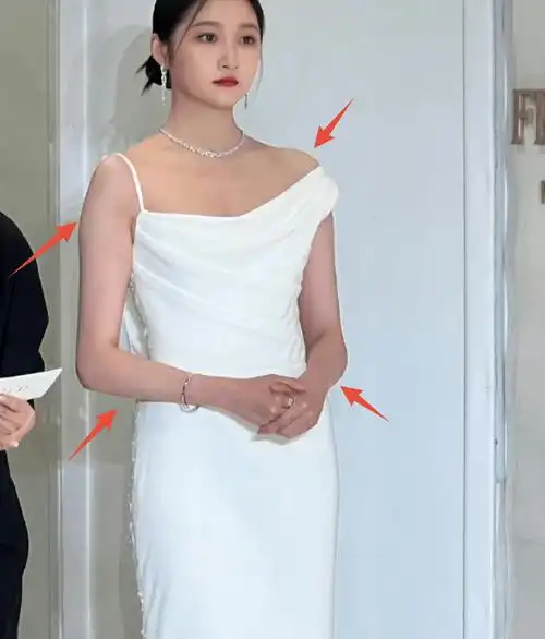 关晓彤怀孕风波升级!不止发福明显还刻意遮挡,更多细节曝光!