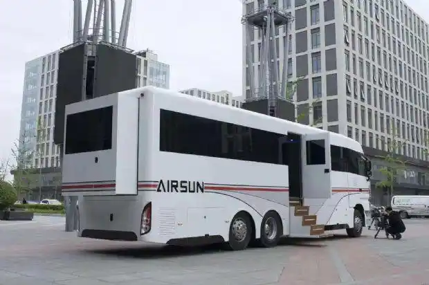 奔驰阿克托斯房车功能齐全豪华配置解析