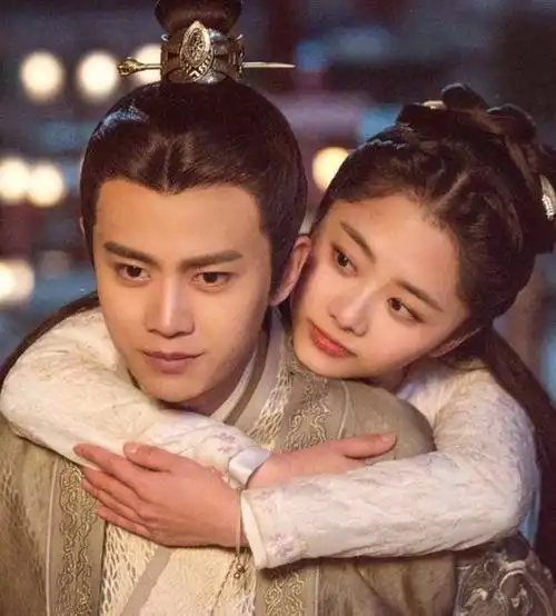 谭松韵合作过的男明星,个个都成为一线,唯独他一直不温不火!