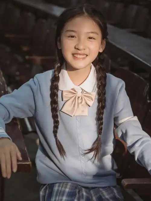 陪她长大少女然然的十一岁写真