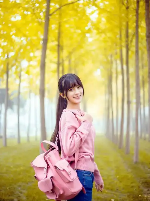 韩满林诗词选:一带一路写春秋 日沉欲尽柳含烟 雪晴云淡日光寒 晨雾