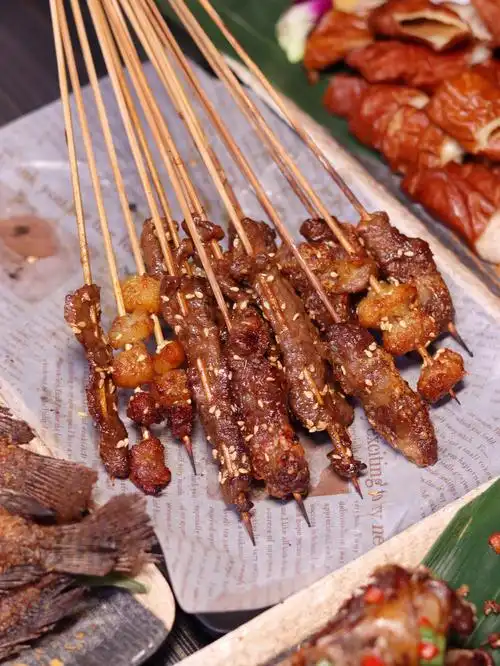 海口这烧烤店凭烤牛筋封神60好友一周吃三次