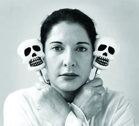 玛丽娜·阿布拉莫维奇marina abramovic