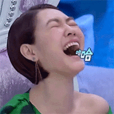 哈哈大笑真人聊天动态表情图