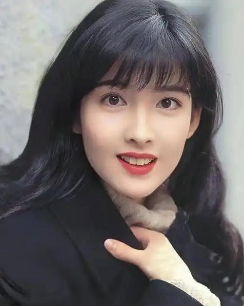 你知道青春期的周慧敏有多美吗?不愧是"玉女头"_美貌_漂亮_成为了