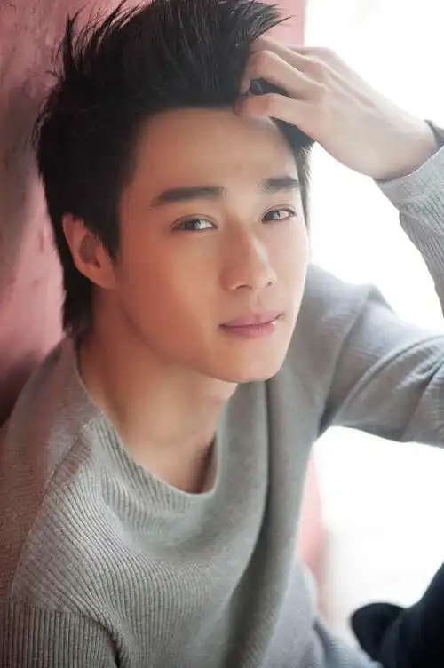 《检察官》央视热播 李洋被赞靠谱男友