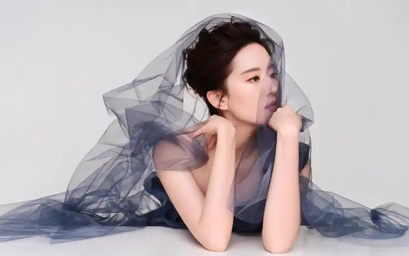 刘亦菲小时候因为太漂亮被打!昔日同学竟高调炫耀:揍了好几次