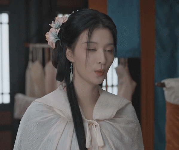 被张翰"揩油"一事让王晓晨备受关注,这可谓是上一次引起了广泛的注目.