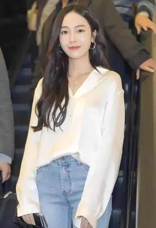 她是韩国最会穿的女明星,只穿这3件,162变172!