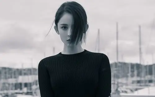 古力娜扎黑色图片壁纸77