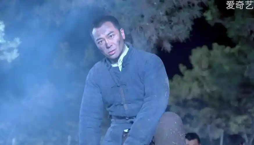 男主用生命打炮引热议抗日神剧出新花样肩扛土炮打鬼子2