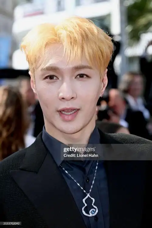 qeelin全球品牌代言人张艺兴走上世界舞台,更是带着青年演员的身份,携