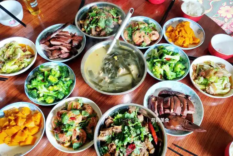 中秋节午餐在娘家吃,妈妈做了一桌菜,有你喜欢的菜式吗?