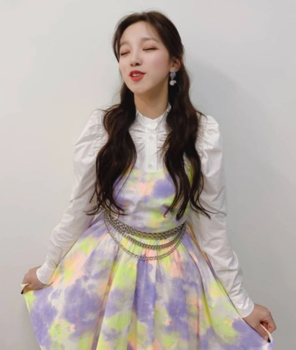 还说微胖女子不美看宋雨琦穿起贵妇装后意外美出新高度