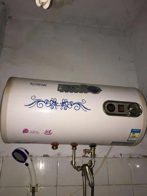 老式电热水器怎么用,这三个东西是什么啊?怎么用啊?