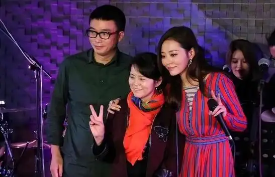 张靓颖痴恋冯轲15年被骗走6亿身家离婚5年后二人天差地别