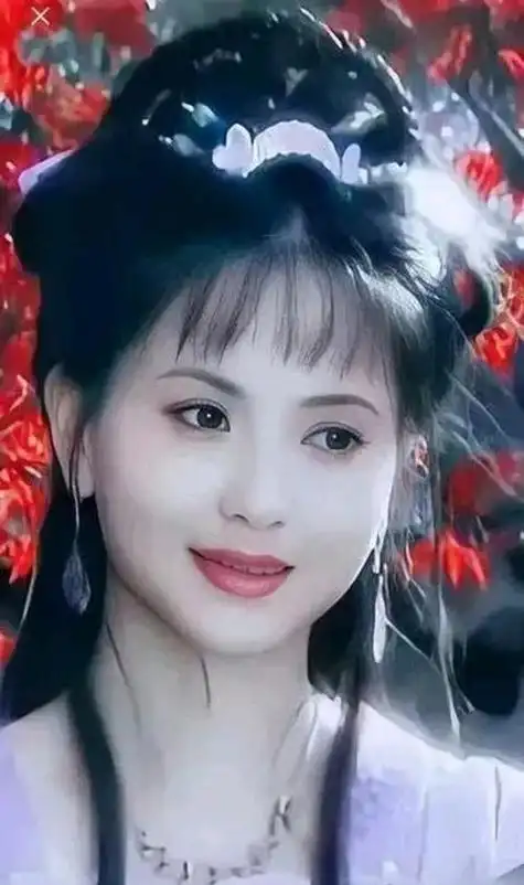 演员陶慧敏:嫁初恋老公恩爱几十年,20岁女儿貌美如花,家庭美满