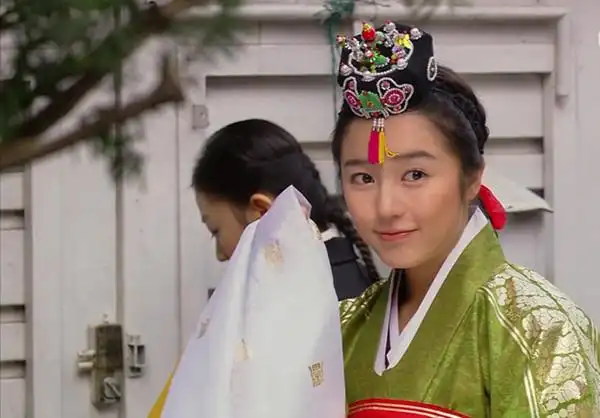 【图】韩剧宫全集尹恩惠剧照可爱十足 剧中变身霸道太子妃_日韩剧