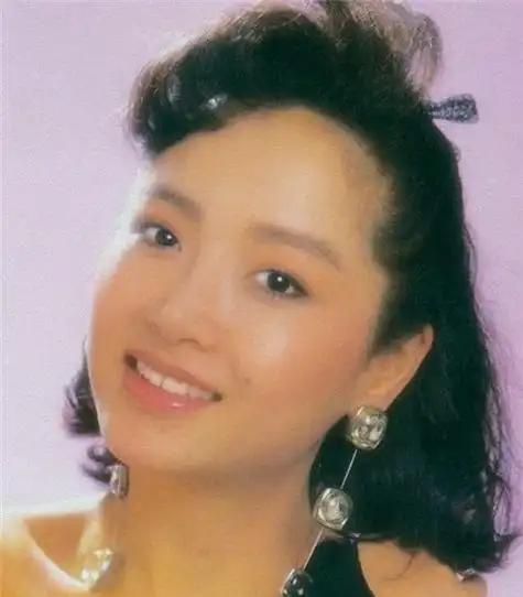 恬妞拍过三级片吗 恬妞年轻时候的照片真美