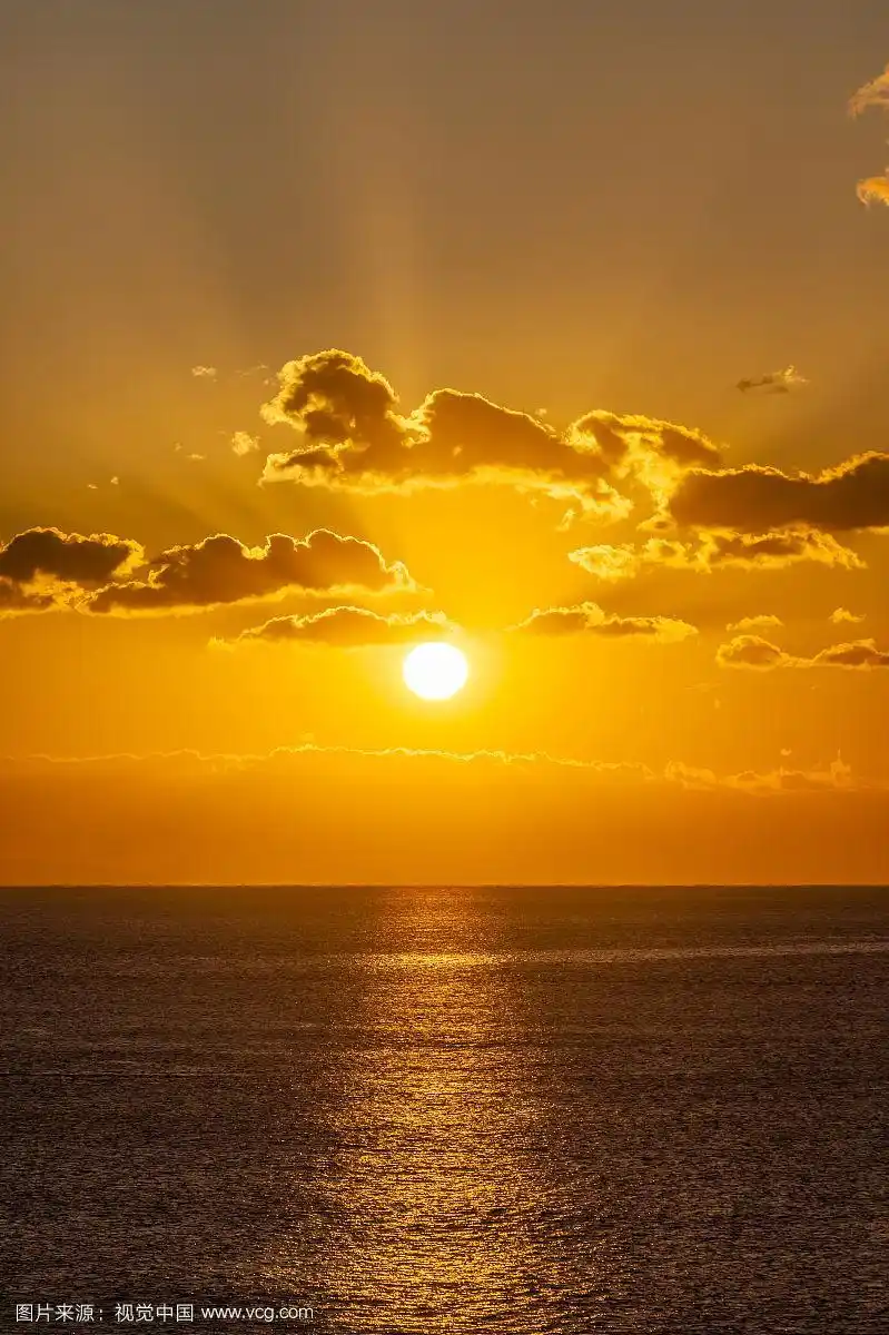 高知县日出海景