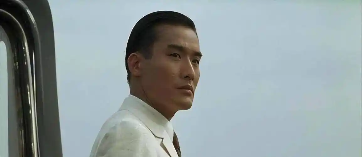 「品味经典」"千面影帝"梁家辉 最真实的一面留给了自己_电影_中国