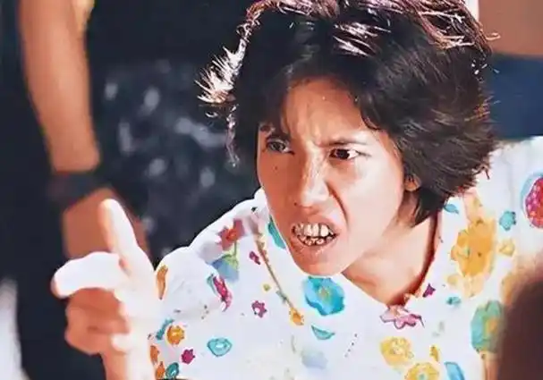 平胸大嘴驴脸明明长相难看却红的一塌糊涂这些女星凭啥