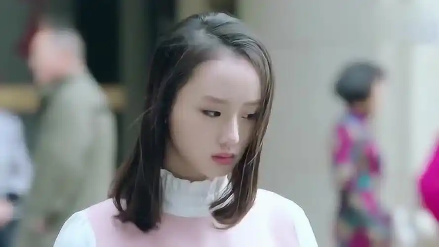 鸡毛飞上天得知女儿攀上超级富二代陈路蔡晓丹父母偷着乐歪嘴