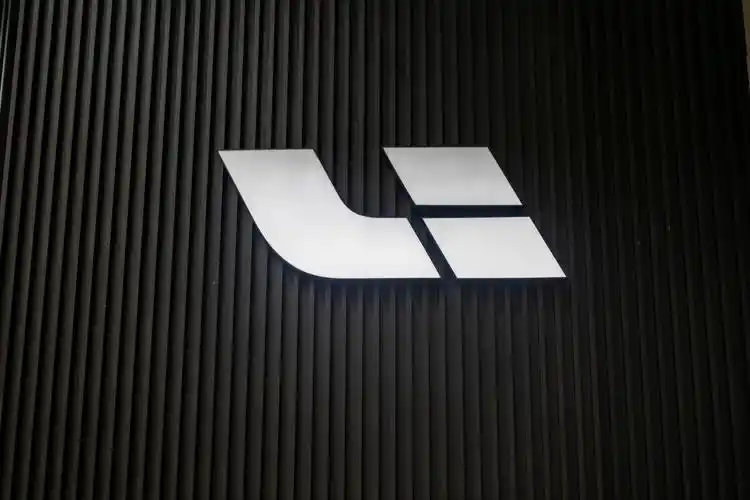 理想汽车ceo李想:汽车品牌要关注低级供应商生存问题,提供果断援助