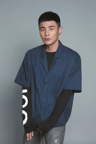 只需交电费的李荣浩如何实现一人就是一支队伍