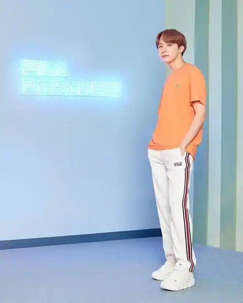 bts x fila 防弹少年团斐乐代言郑号锡