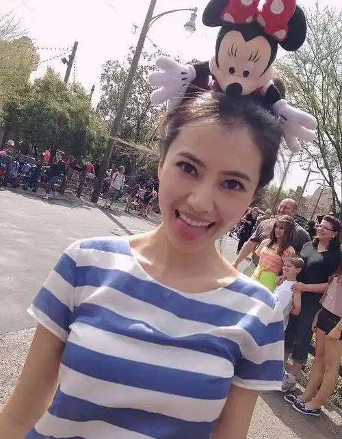 高圆圆素颜和路人海量合影照曝光终于知道她为啥叫国民女神