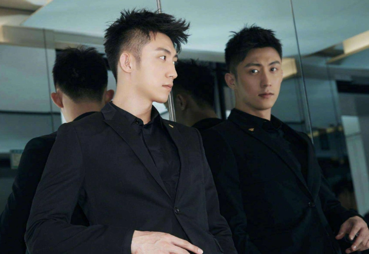 继李现后黄景瑜又遭狗仔跟拍发文怒斥为啥都理直气壮