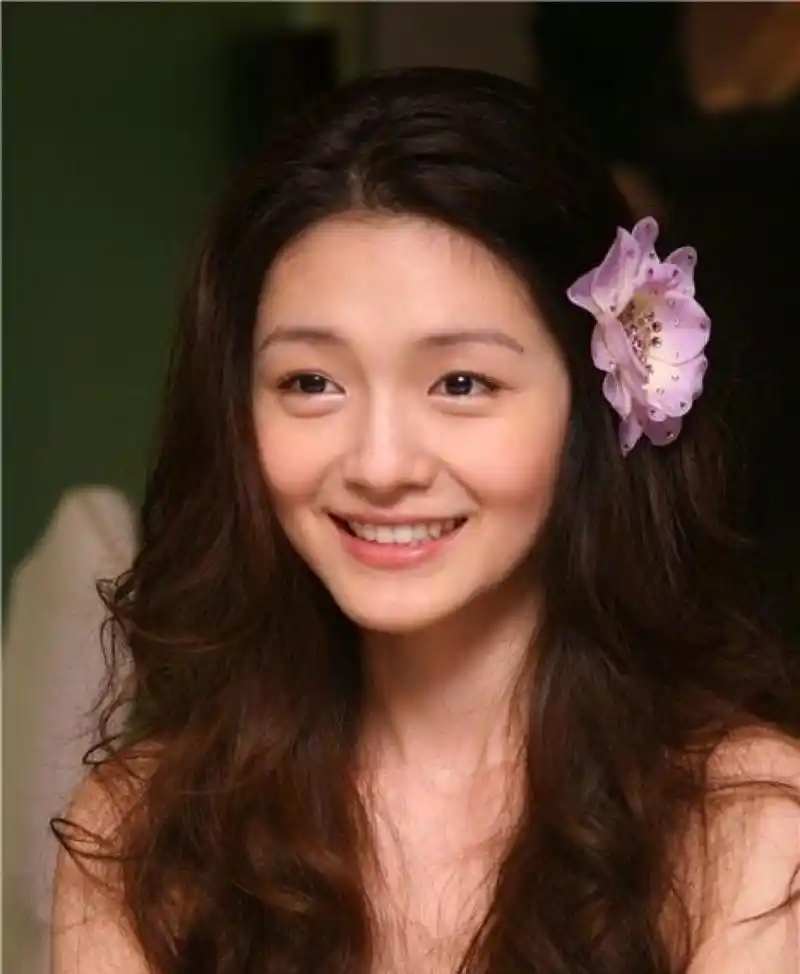 大s早年动态被扒,自称不吃虾但超爱剥虾给人吃,自己打脸自己啊