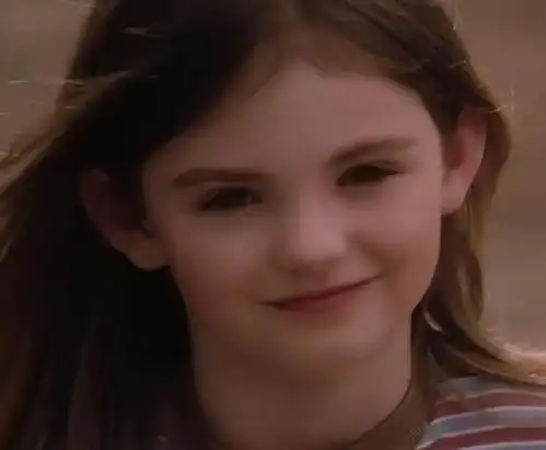 怦然心动女主小时候是谁演的