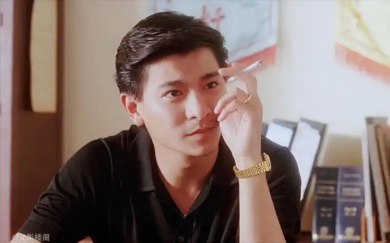 这才是刘德华最经典的电影,从满身正义到"只手遮天,富可敌国",堪称