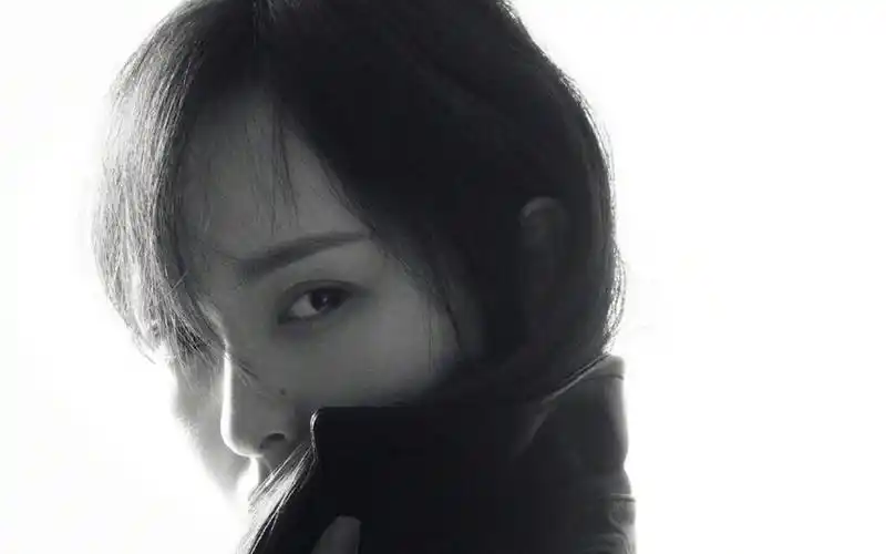 唐嫣最新黑白质感个性写真,高清壁纸图片,大陆美女-回车桌面