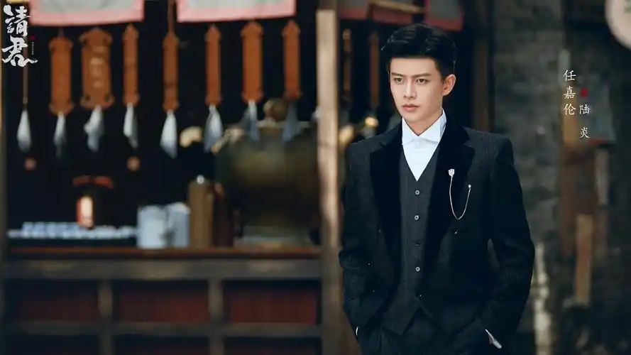 《请君》杀青曝"多糖"特辑 任嘉伦李沁首度合作甜上头_电视剧_中国