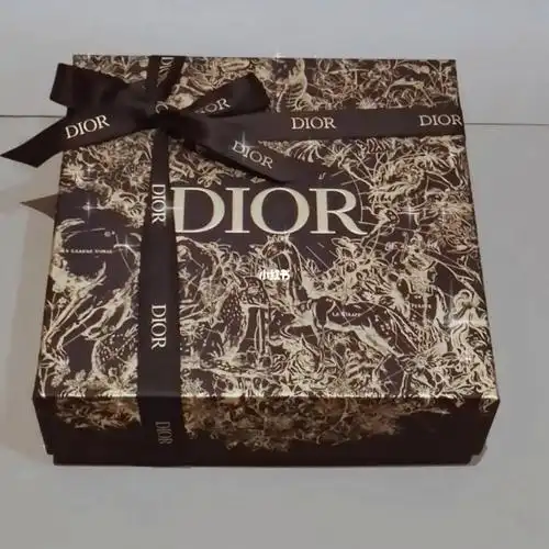dior迪奥圣诞包装美哭我了